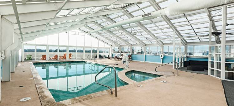 海洋金沙度假村，海滨，维吉尼亚海滩，由Vacatia管理(Ocean Sands Resort, Oceanfront, Virginia Beach by Vacatia)图片