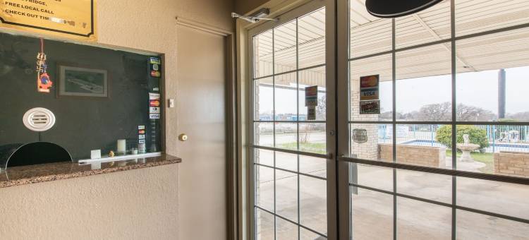 OYO迪凯特287号高速公路西北酒店(OYO Hotel Decatur TX Hwy 287 Northwest)图片