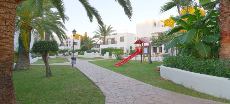 阿格马萨别墅(Villas S'Argamassa)图片