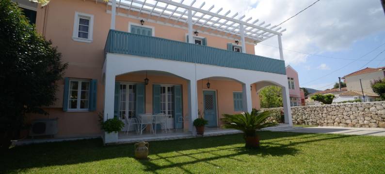 索纳斯公寓酒店(Tsonas Apartments)图片