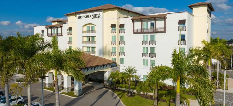 埃斯特罗迈尔斯堡万豪SpringHill Suites酒店(SpringHill Suites Fort Myers Estero)图片