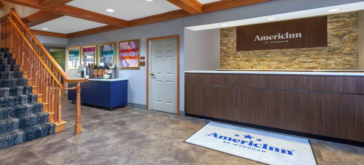 艾恩芒廷美吟温德姆酒店(AmericInn by Wyndham Iron Mountain)图片