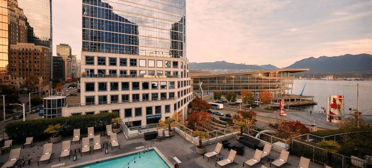 费尔蒙特海滨酒店(Fairmont Waterfront)图片