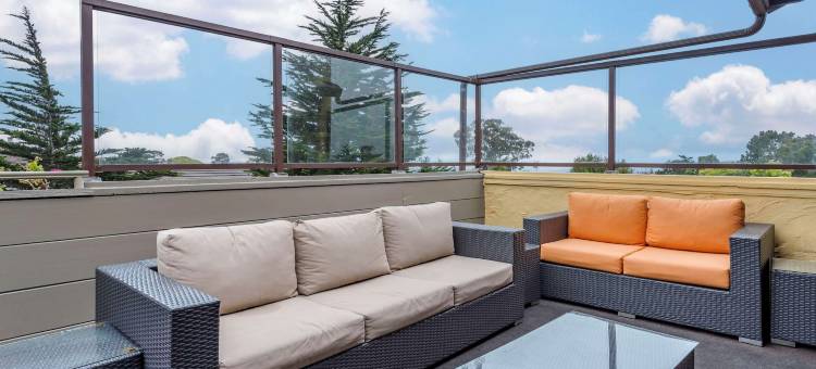 卡梅尔贝斯特韦斯特连排别墅式酒店(Best Western Carmels Town House Lodge)图片