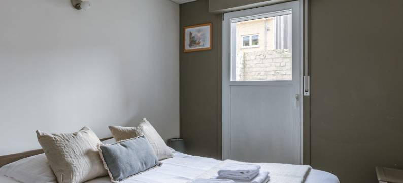 BE MID Cyri 16-00 02图片