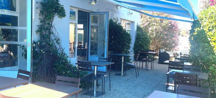 蒙彼利埃圣让德韦达 - 拉佩里埃基里亚德直营酒店(Hôtel Kyriad Direct Montpellier Saint Jean de Vedas La Peyriere)图片