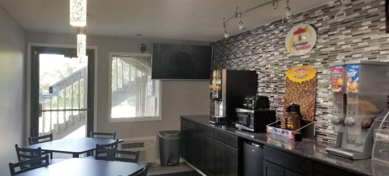 布朗斯堡温德姆速8酒店(Super 8 by Wyndham Brownsburg)图片