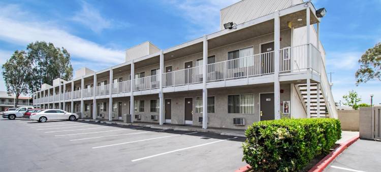 加利福尼亚赛普里斯 6 号开放式客房酒店(Studio 6 Cypress, CA)图片