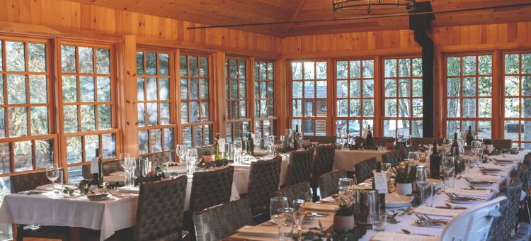 哈利伯顿邮政之家(Haliburton Post House)图片