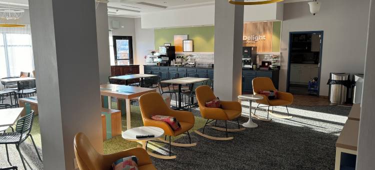 格伦代夫阿斯托里亚套房酒店(Spark by Hilton Glendive)图片