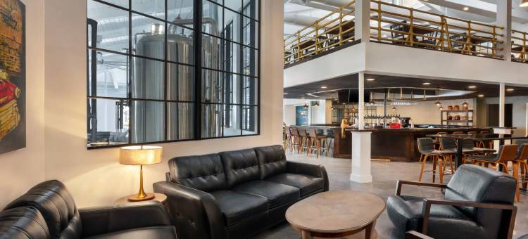 迈阿密国际机场恩维森酒店(EnVision Hotel Miami International Airport)图片