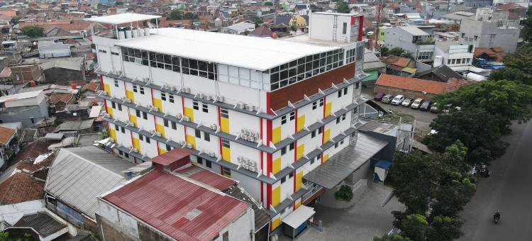 万隆帕西尔科贾Front One酒店(Front One Hotel Pasir Koja Bandung)图片