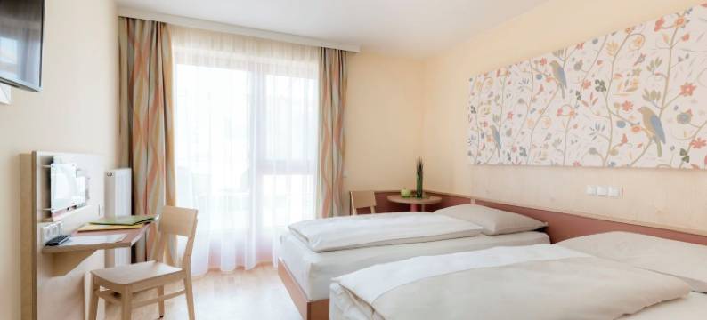 斯图本堡湖JUFA酒店(Jufa Hotel Stubenbergsee)图片