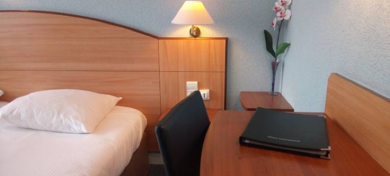 卡雷酒店(Logis Hotel Maison Carrée Restaurant O Carré DArt)图片