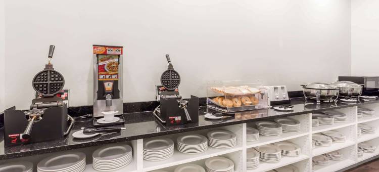 欣顿温德姆华美达酒店(Ramada by Wyndham Hinton)图片