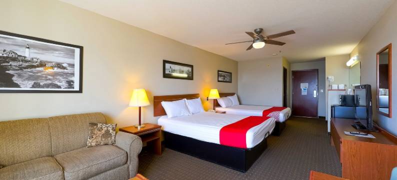 OYO林肯城西莱茨湾海滨酒店(Siletz Bay Beachfront Hotel by OYO Lincoln City)图片