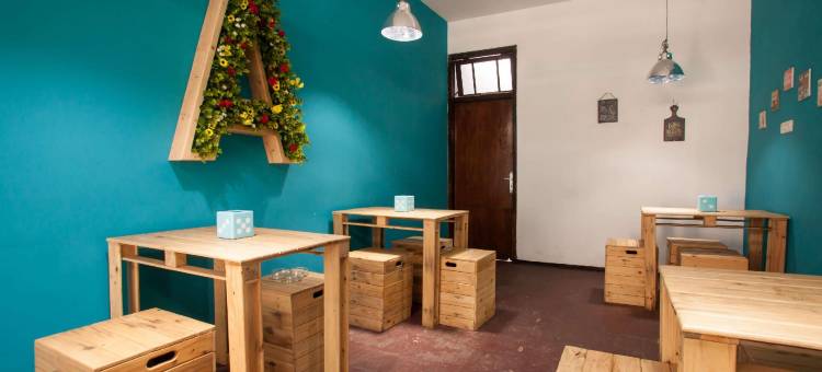 红多兹酒店-近玛琅萨南(RedDoorz Near Sanan Malang)图片