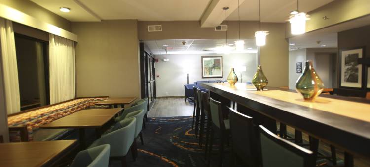 贝克利希尔顿欢朋酒店(Hampton Inn Beckley)图片