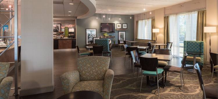 布鲁克斯维尔戴德城希尔顿欢朋酒店(Hampton Inn Brooksville)图片