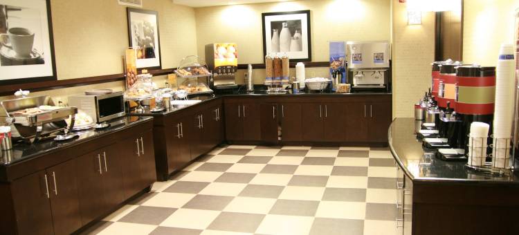 希尔顿欢朋酒店-托皮卡(Hampton Inn Topeka)图片