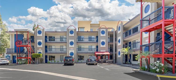 礼遇贝斯特韦斯特酒店(Best Western Courtesy Inn - Anaheim Park Hotel)图片