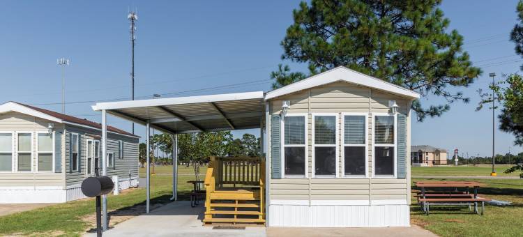 红鞋子RV公园木屋酒店(Red Shoes RV Park and Chalets)图片