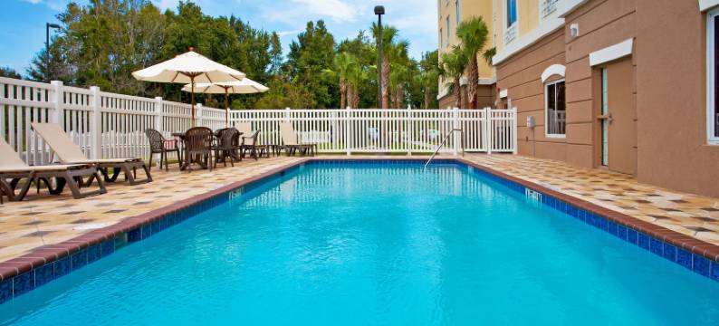 Holiday Inn Express 克里斯特尔里弗(Holiday Inn Express CRYSTAL RIVER by IHG)图片