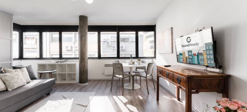 GuestReady - Grayscale图片