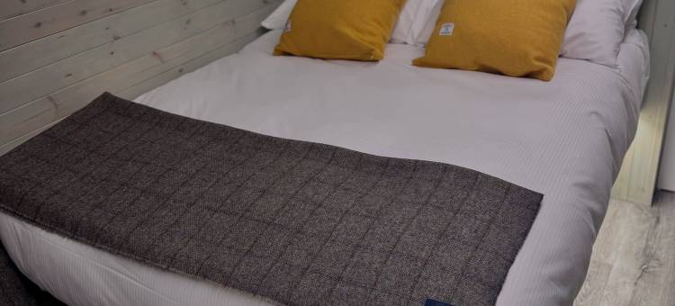 60英里旅馆 - 豪华舱带热水浴缸(60 Mile Inn - Luxury Pods with Hot Tubs)图片