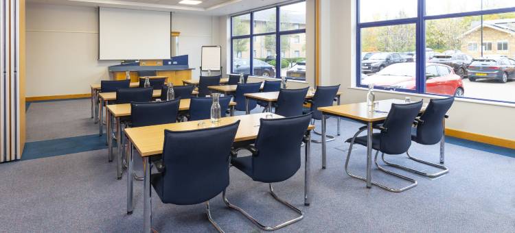 米尔顿凯恩斯智选假日酒店(Holiday Inn Express Milton Keynes)图片