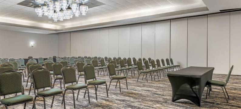 雷尔小屋贝斯特韦斯特优质套房酒店(Best Western Plus Eau Claire Conference Center)图片