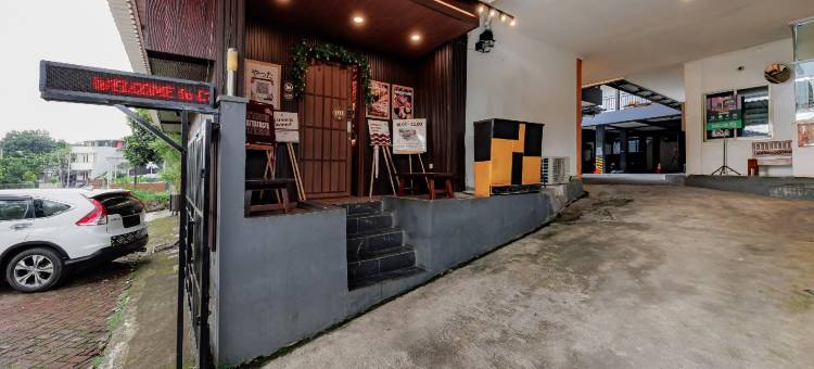 红多兹酒店-近茂物出口(RedDoorz Near Exit Toll Bogor)图片