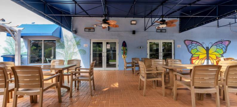 罗德威套房酒店 劳德代尔堡机场及邮轮港口(Rodeway Inn & Suites Fort Lauderdale Airport & Cruise Port)图片