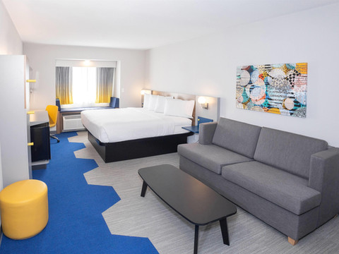 威尔斯维尔麦客达套房酒店