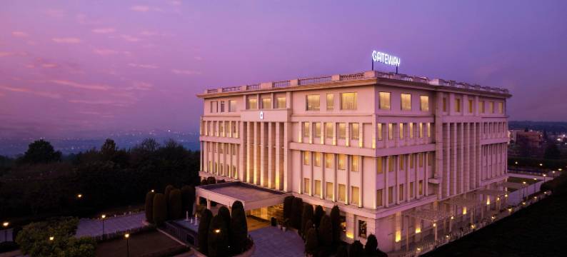 德拉敦塞弗特萨诺瓦高级酒店(Seyfert Sarovar Premiere Dehradun)图片