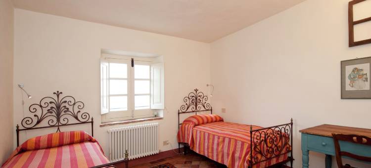 A Romantic Rocca Retreat图片