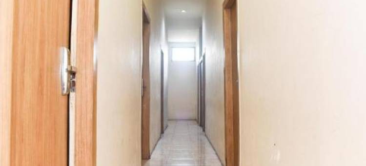 红多兹酒店-近穆罕默迪亚望加锡大学(RedDoorz Near Universitas Muhammadiyah Makassar)图片