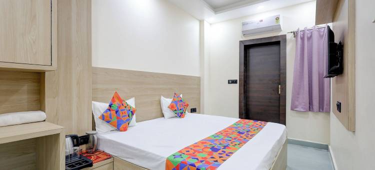 FabHotel Shivangan - 距离班克比哈里庙200米，弗林达文(FabHotel Shivangan - 200M from Banke Bihari Temple, Vrindavan)图片