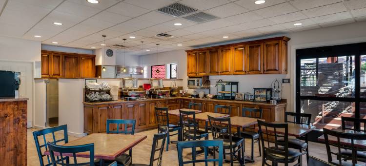 峡谷地贝斯特韦斯特优质酒店(Best Western Plus Canyonlands Inn)图片