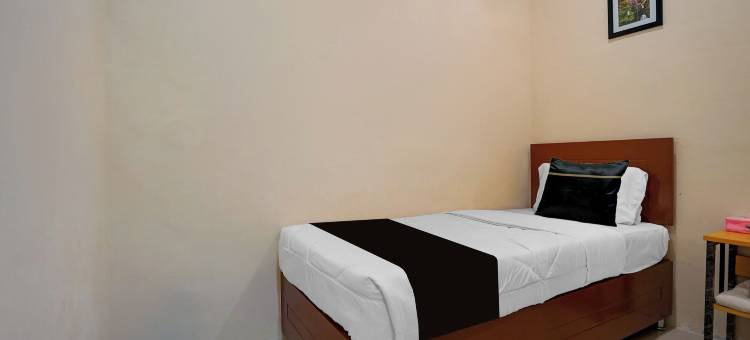 Townhouse Oak靠近RSUD Dr. Zainoel Abi(Townhouse Oak near RSUD Dr. Zainoel Abidin formerly Poma Hotel)图片
