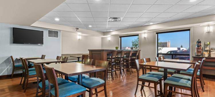 舒适套房酒店南机场店(Comfort Inn & Suites Airport South)图片