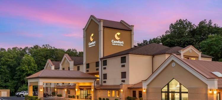 勒维尔坎伯兰舒适套房酒店(Comfort Inn & Suites LaVale - Cumberland)图片