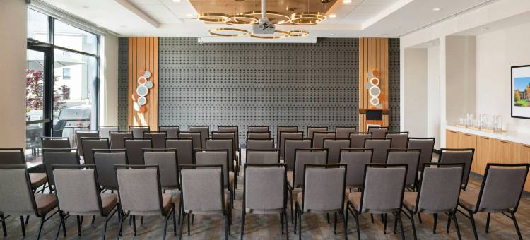 维多利亚机场悉尼万豪TownePlace Suites 套房酒店(TownePlace Suites by Marriott Victoria Airport Sidney)图片