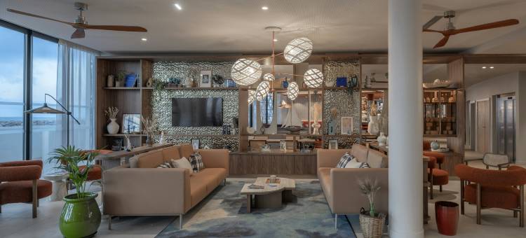 玛丽娜天使湾酒店，希尔顿 Curio 精选酒店(Marina Baie des Anges Hotel, Curio Collection by Hilton)图片