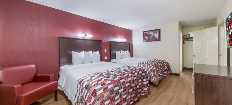 登顿红顶套房酒店(Red Roof Inn & Suites Denton)图片