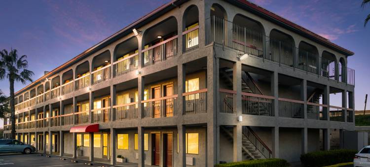 斯托克顿红顶酒店(Red Roof Inn Stockton)图片