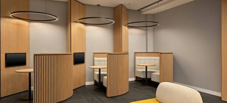 锡比乌县 Downtown Courtyard酒店 by Marriott(Courtyard by Marriott Downtown Sibiu)图片