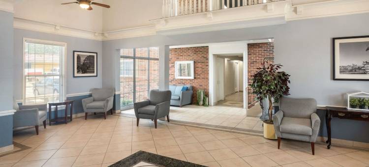 堪萨斯城堪萨斯大学医学中心美吟酒店(Baymont by Wyndham Kansas City KU Medical Center)图片