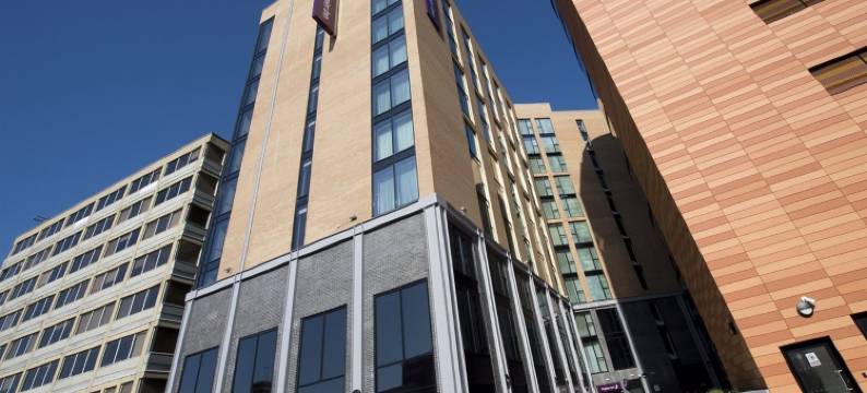 伯恩茅斯东崖普瑞米尔酒店(Premier Inn Bournemouth East Cliff)图片