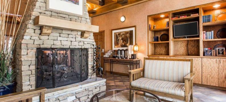 鸽子谷河畔伊克诺旅馆套房(Econo Lodge Pigeon Forge Riverside)图片